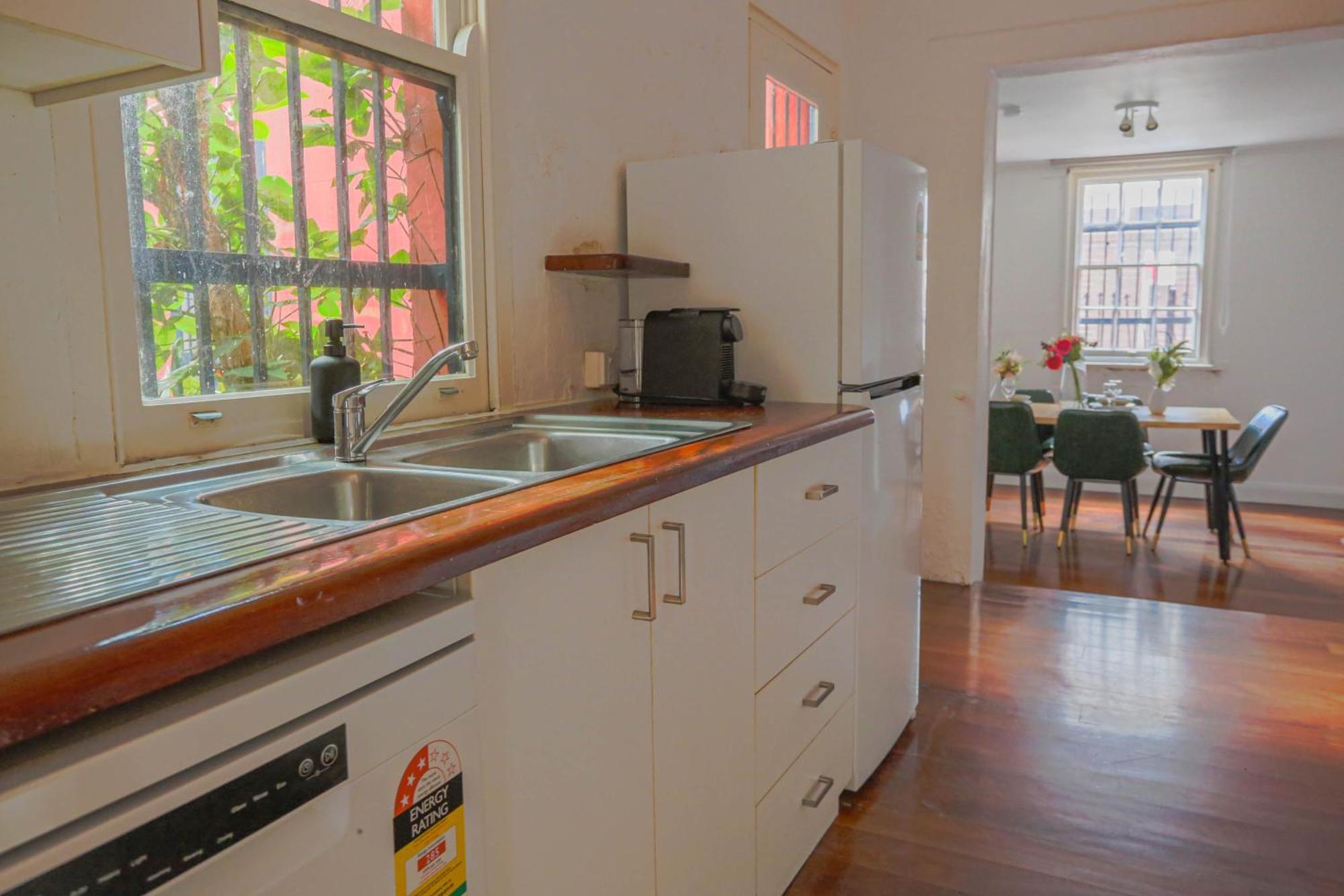 Close To City 3 Bedroom House Surry Hills 2 E-Bikes Included シドニー エクステリア 写真